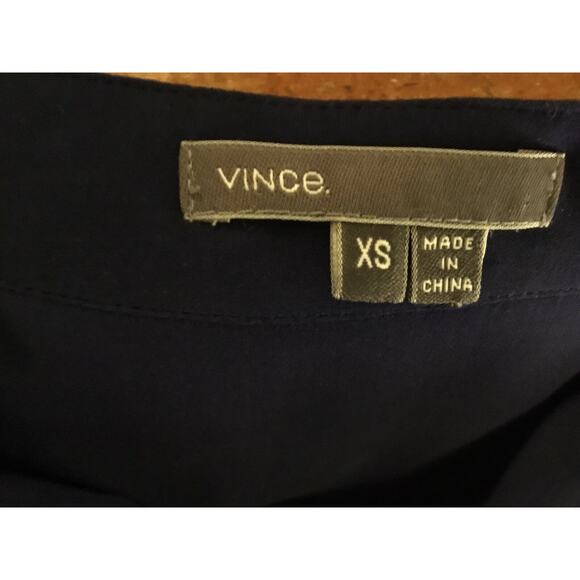 Vince navy blue silk V-neck long sleeve tunic Top Sz XS Oversize fit - Picture 2 of 7